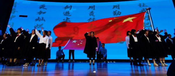 探索知识,畅享互动-女生适合拍证件照的发型有哪些?,你的问答圣地